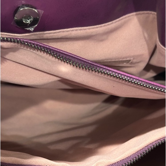 Gunas New York Tote - Picture 11 of 11